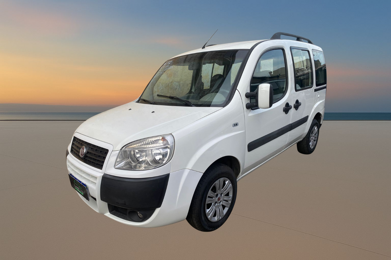 Fiat Doblo Essence 1.8 2013
