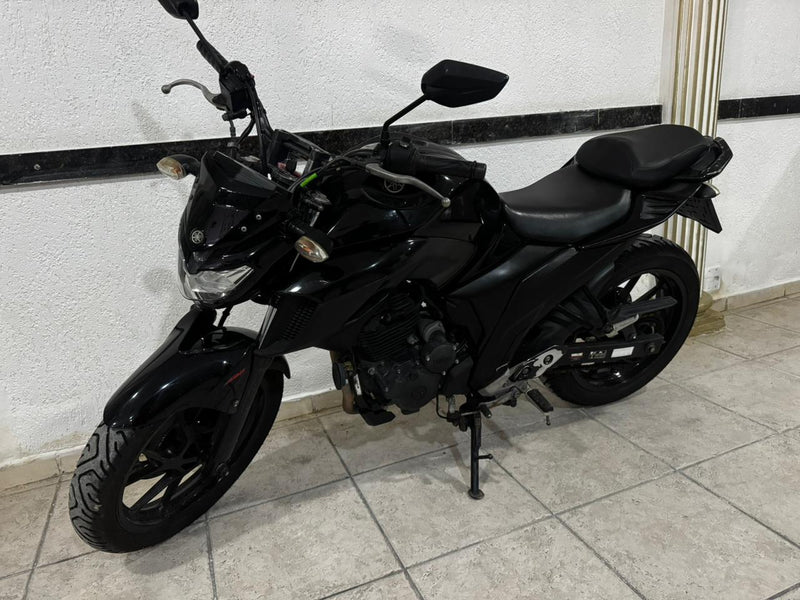 Yamaha FZ25 Fazer 2021
