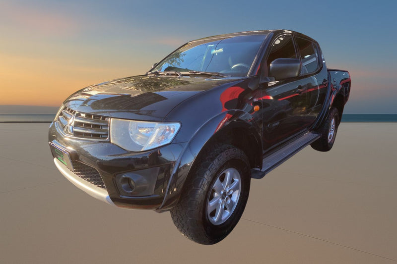 Mitsubishi L200 Triton HLS 2.4 CD 2013